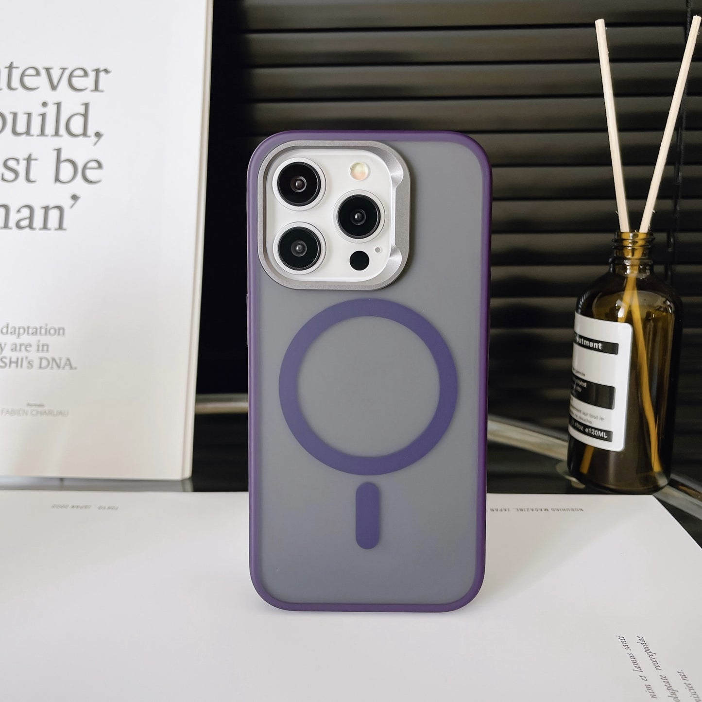 iPhone 16 Pro Magnetic Phone Case